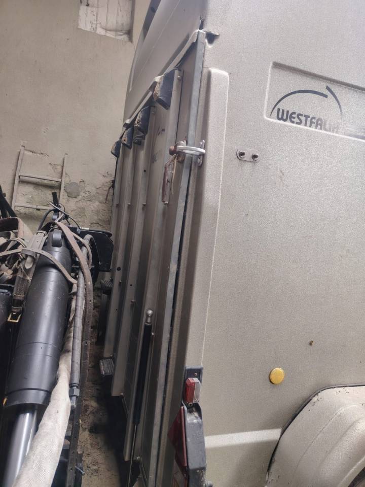 Horse trailer Westfalia XL 2 Stalls 2007 Used
