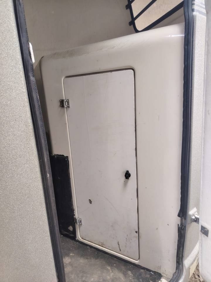 Horse trailer Westfalia XL 2 Stalls 2007 Used