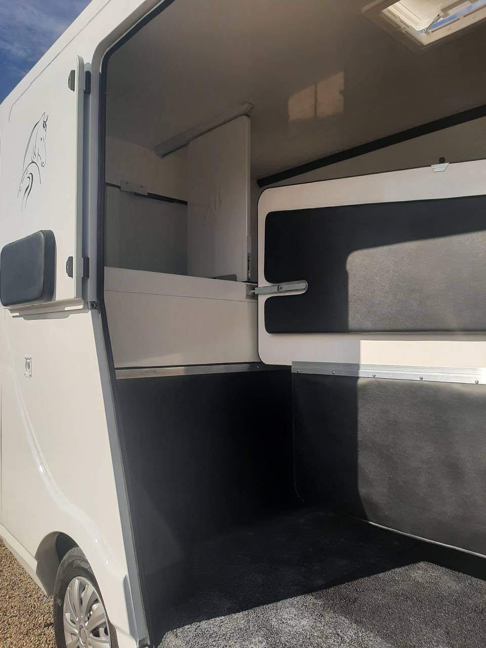 Horsebox HGV Renault Master 2020 Used
