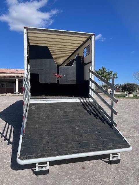 Horsebox NON-HGV Renault  2013 Used