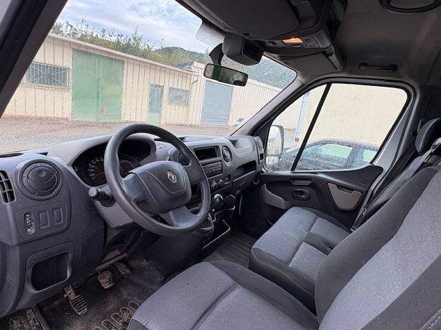 Horsebox HGV Renault  2012 Used