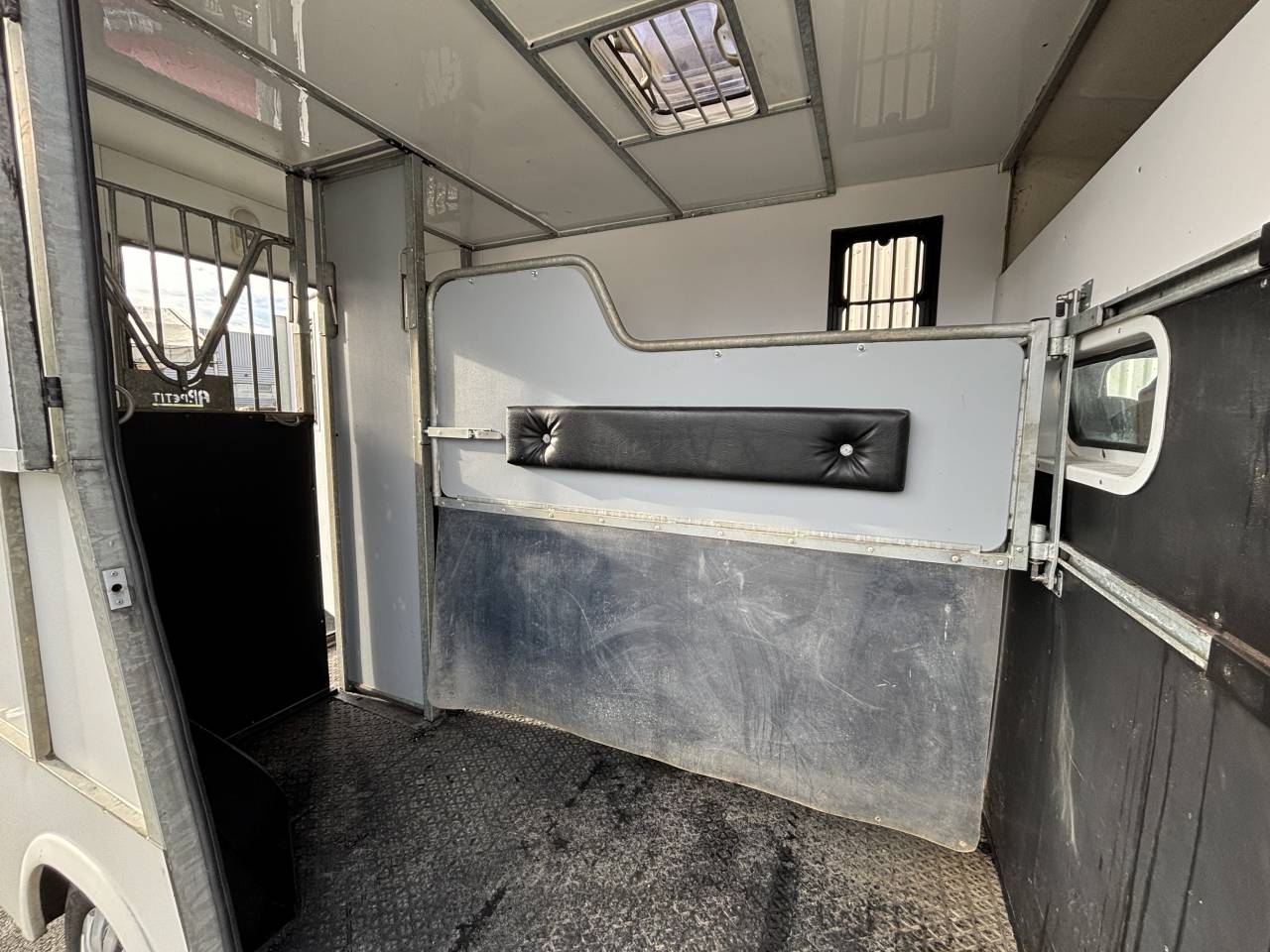 Horsebox HGV AP Petit 2 places stalles  2018 Used