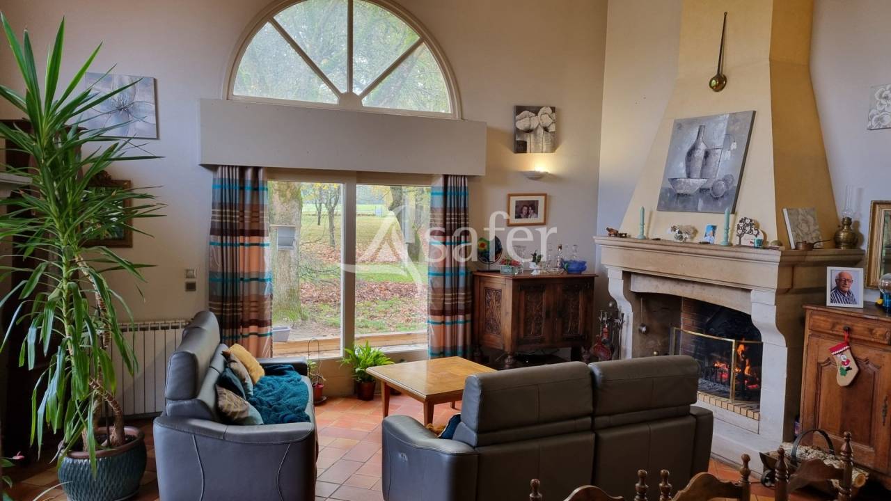 Other country property  tarn