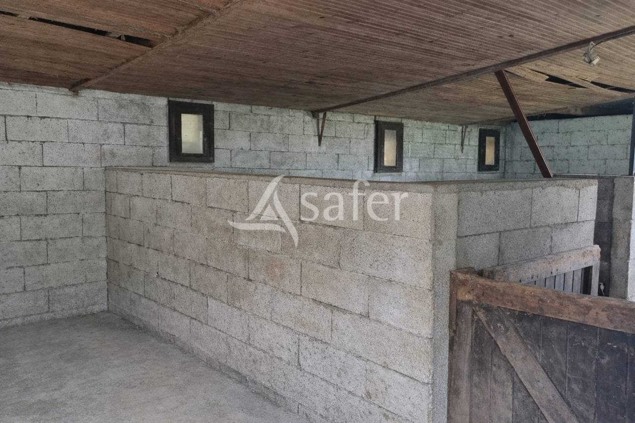 Other country property  tarn