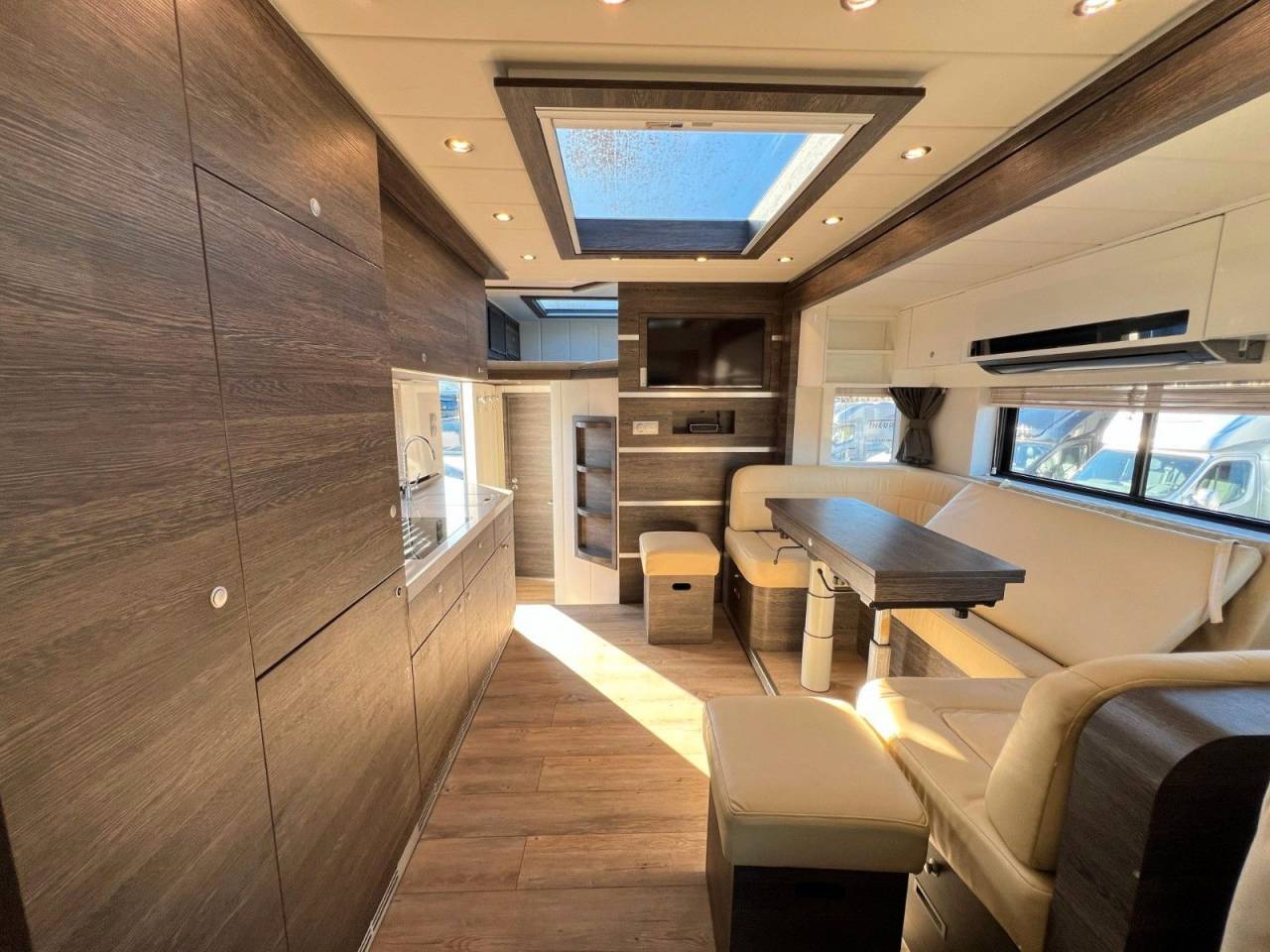 Horsebox NON-HGV Mercedes MERCEDES-BENZ 0 Used