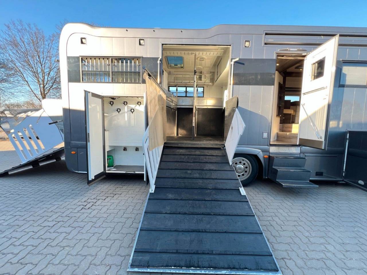 Horsebox NON-HGV Mercedes MERCEDES-BENZ 0 Used