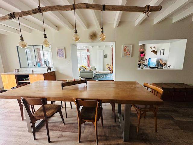 Equestrian property  Landes