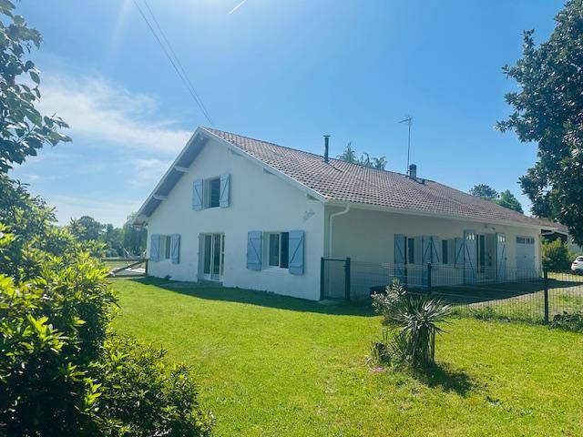 Equestrian property  Landes