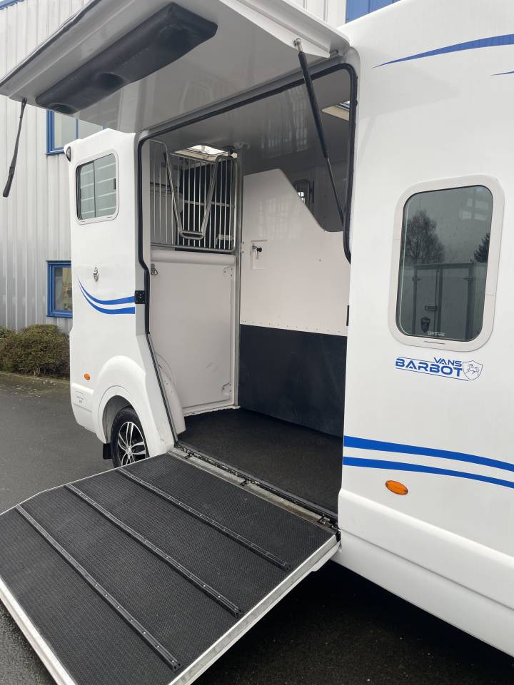 Horsebox HGV Barbot master 2022 Used