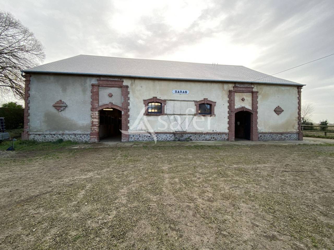 Equestrian property  Manche