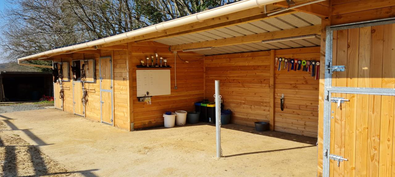 LCI Location | Equestrian facilities > Horse stables