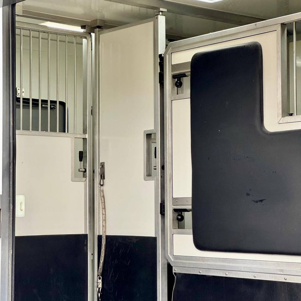 Horsebox HGV AKX 3p 2025 Used