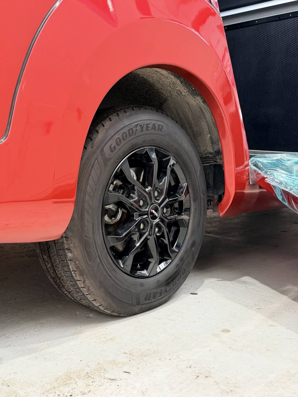 Horsebox HGV AKX 5p BVA  2026 New