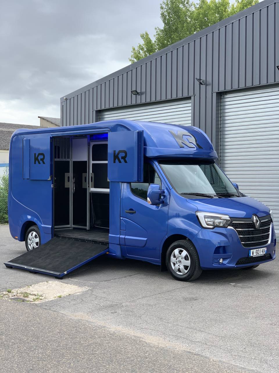 Horsebox HGV Krismar 3pstallion 2021 Used