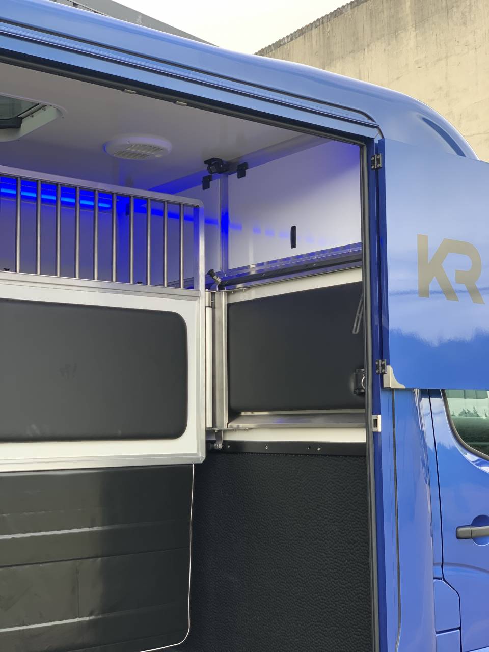 Horsebox HGV Krismar 3pstallion 2021 Used