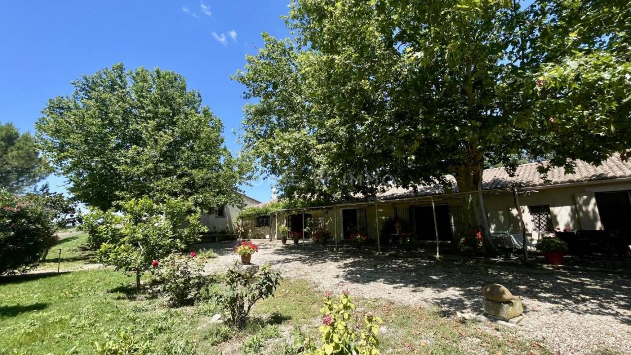 Equestrian property  Gard