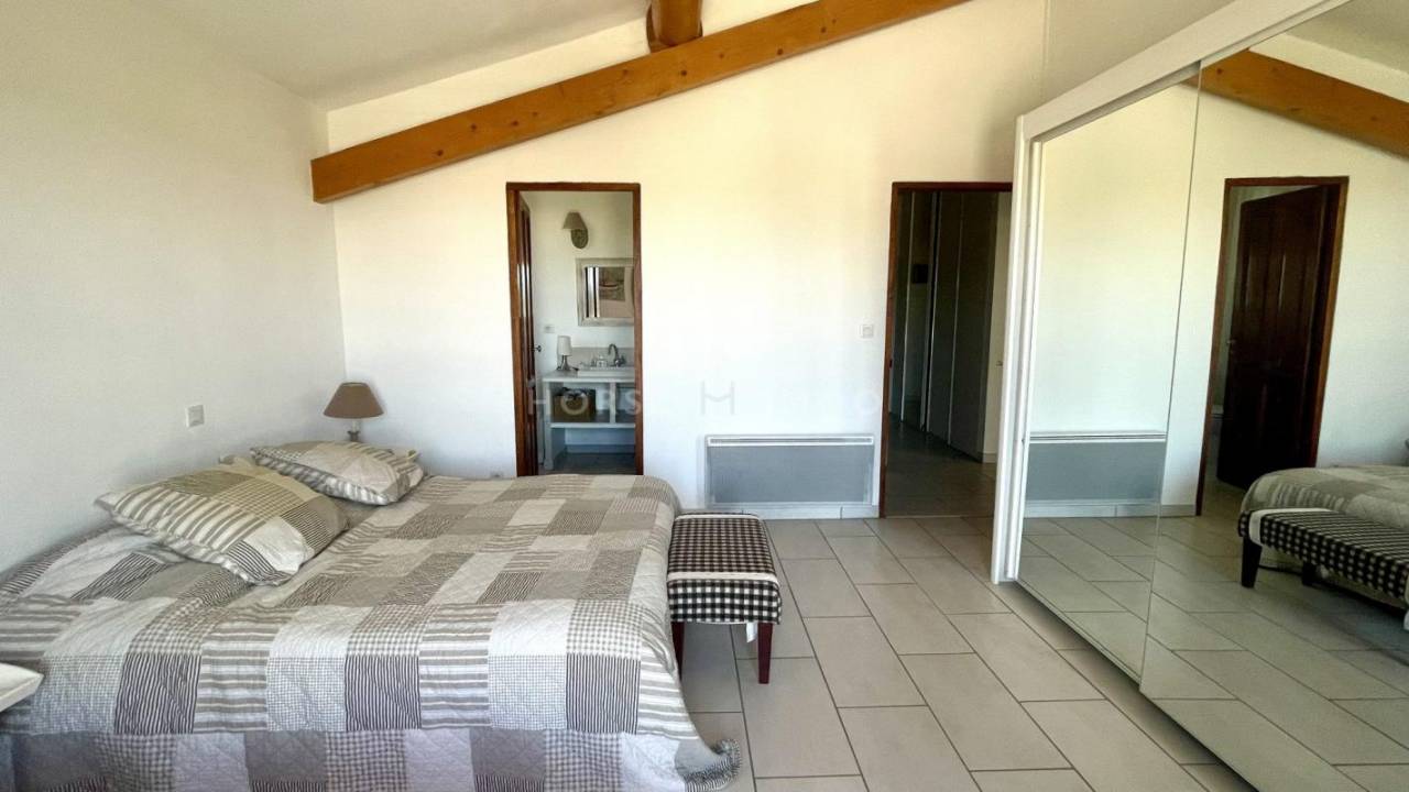 Equestrian property  Gard