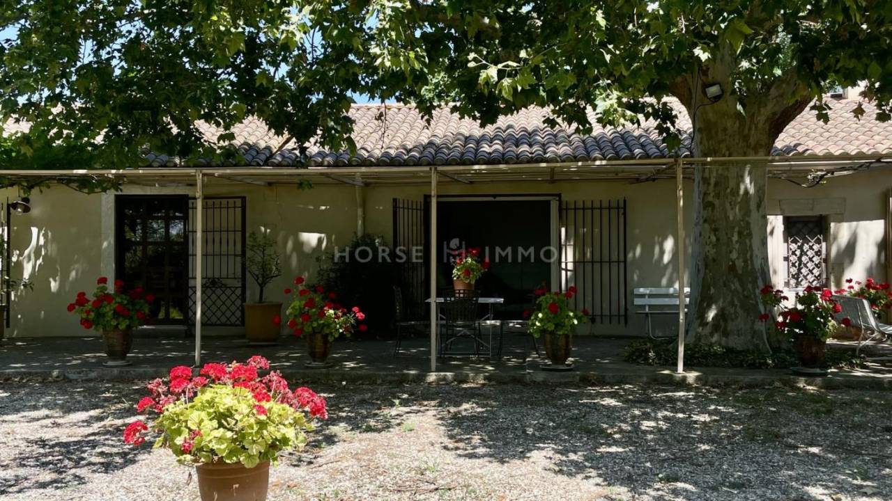 Equestrian property  Gard