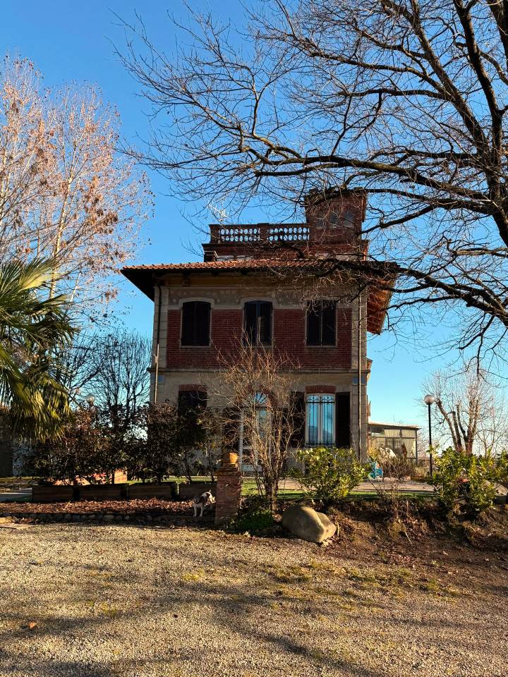 Equestrian property  Turin