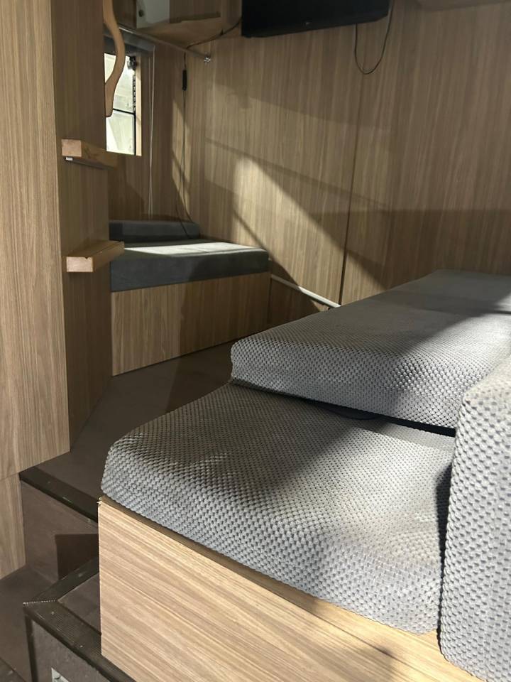 Horsebox NON-HGV Mercedes Actros 2008 Used