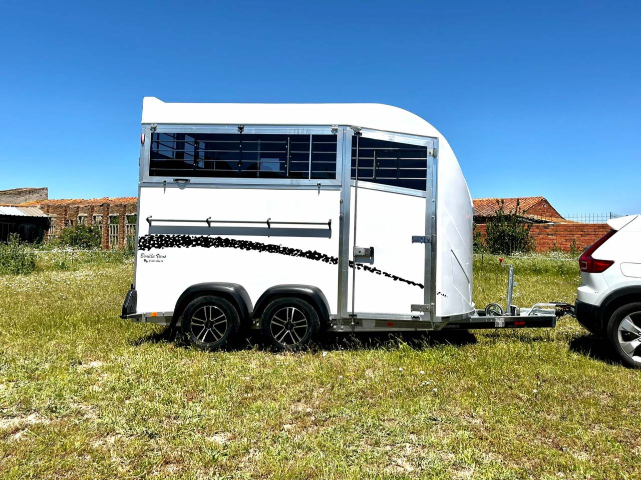 Horse trailer Bonilla B6 Diagonal 2 2 Stalls 2026 New