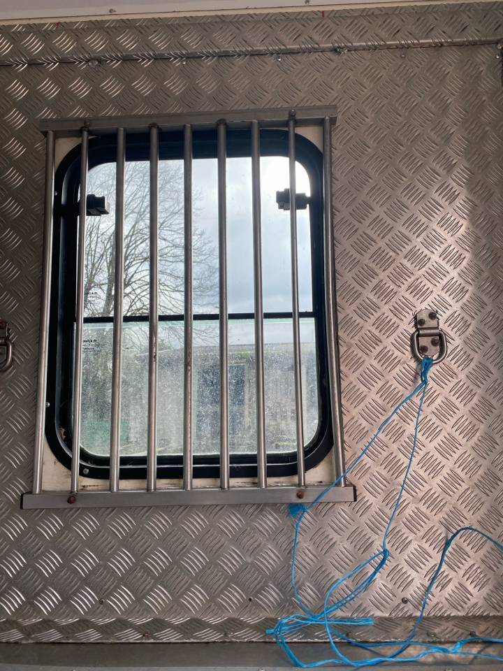 Horsebox NON-HGV Iveco Cursor 2000 Used