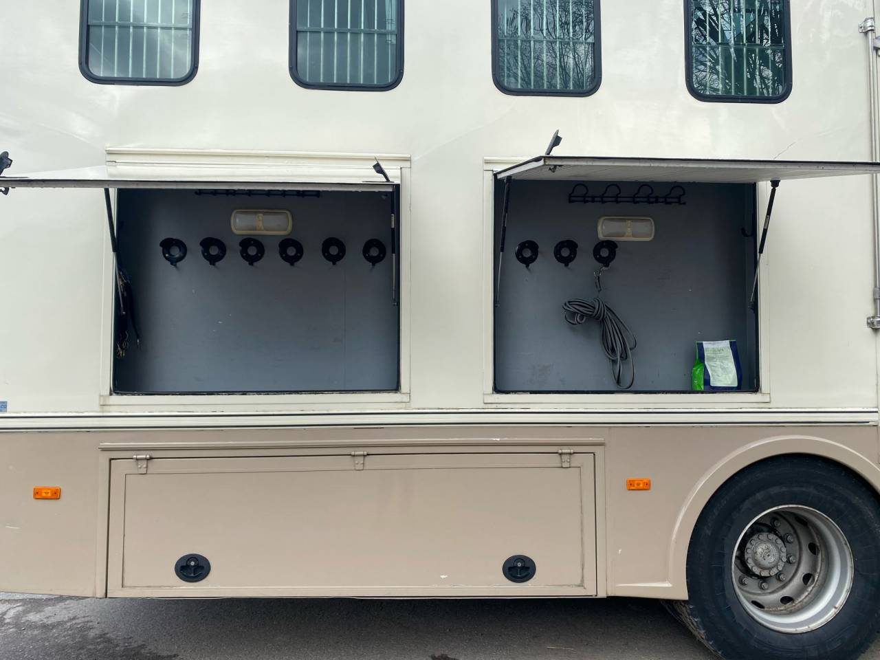 Horsebox NON-HGV Iveco Cursor 2000 Used