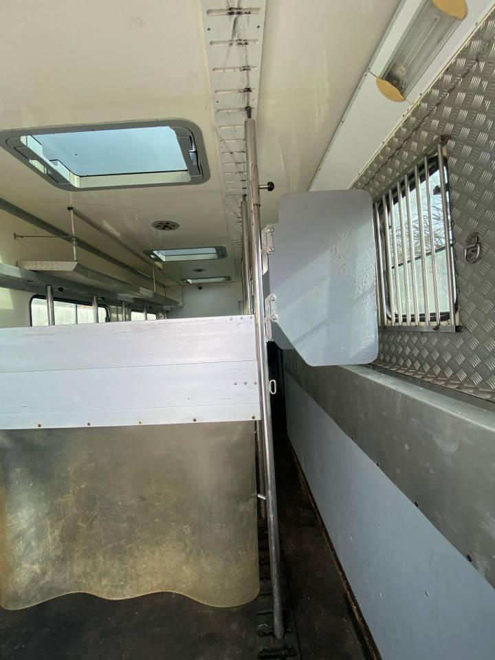 Horsebox NON-HGV Iveco Cursor 2000 Used