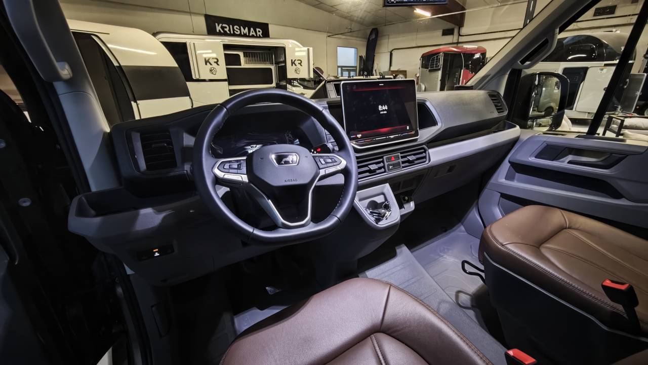 Horsebox HGV Krismar 5p stalles 2026 New