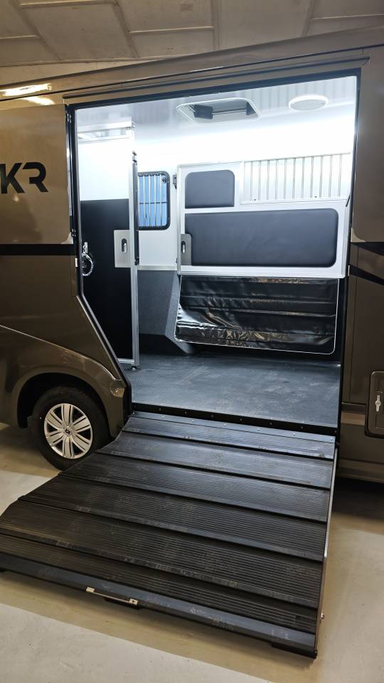 Horsebox HGV Krismar 5p stalles 2026 New