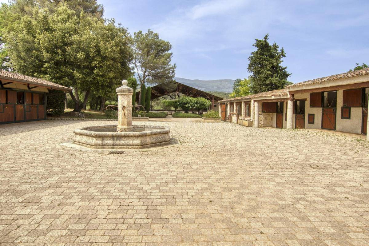 Stud farm  Alpes-Maritimes