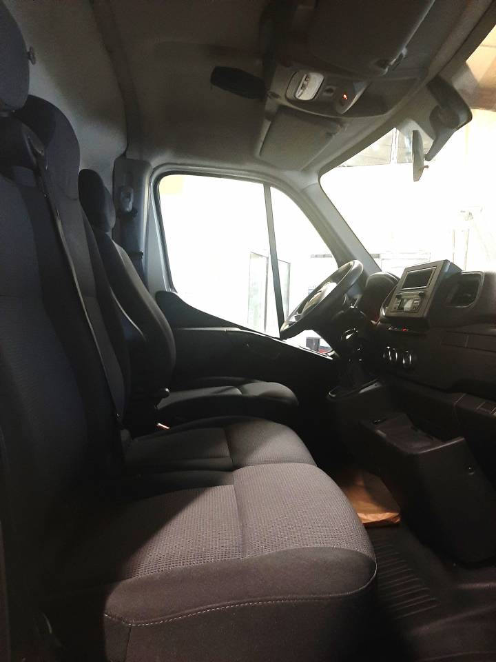 Horsebox HGV Renault Master 2020 Used