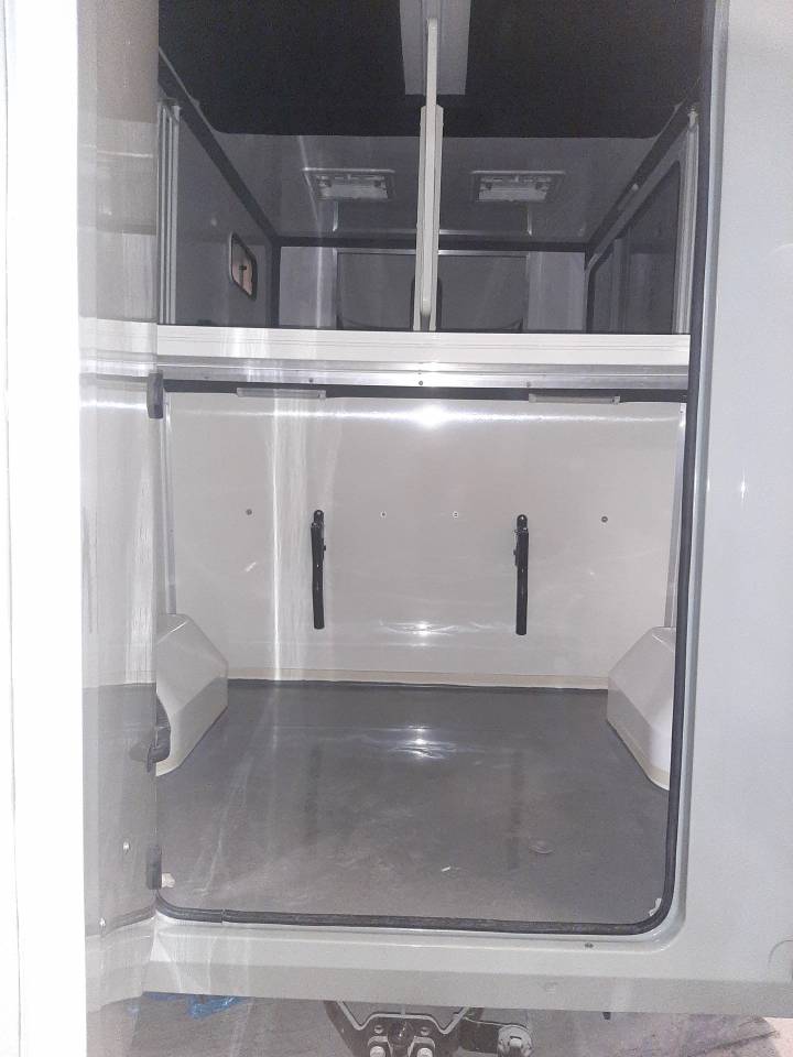 Horsebox HGV Renault Master 2020 Used