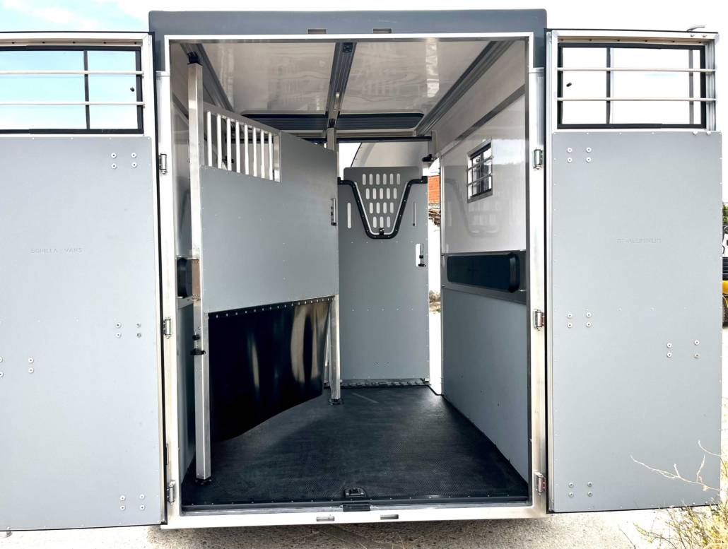 Horse trailer Bonilla B7 Stall 2 Stalls 2026 New