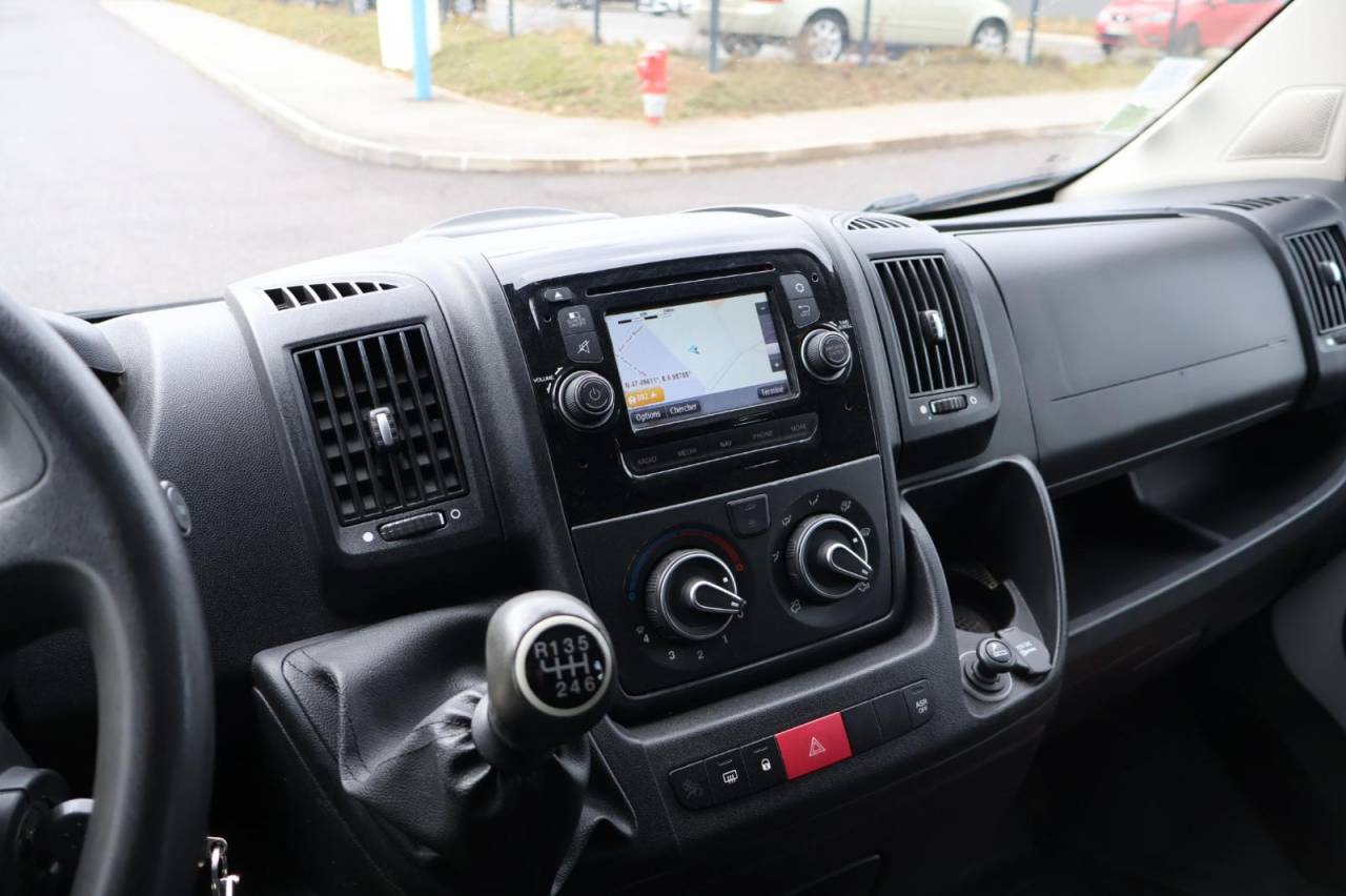 Horsebox HGV Theault THEAULT PROTEO 3.0 180CH 2015 Used