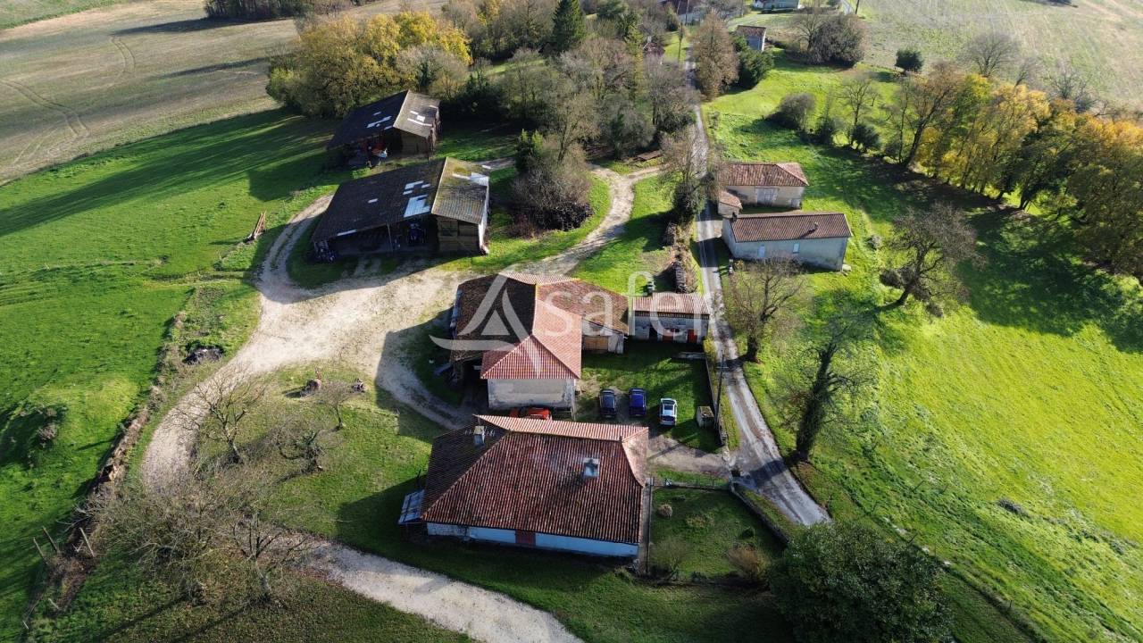 Sheep farm  Dordogne