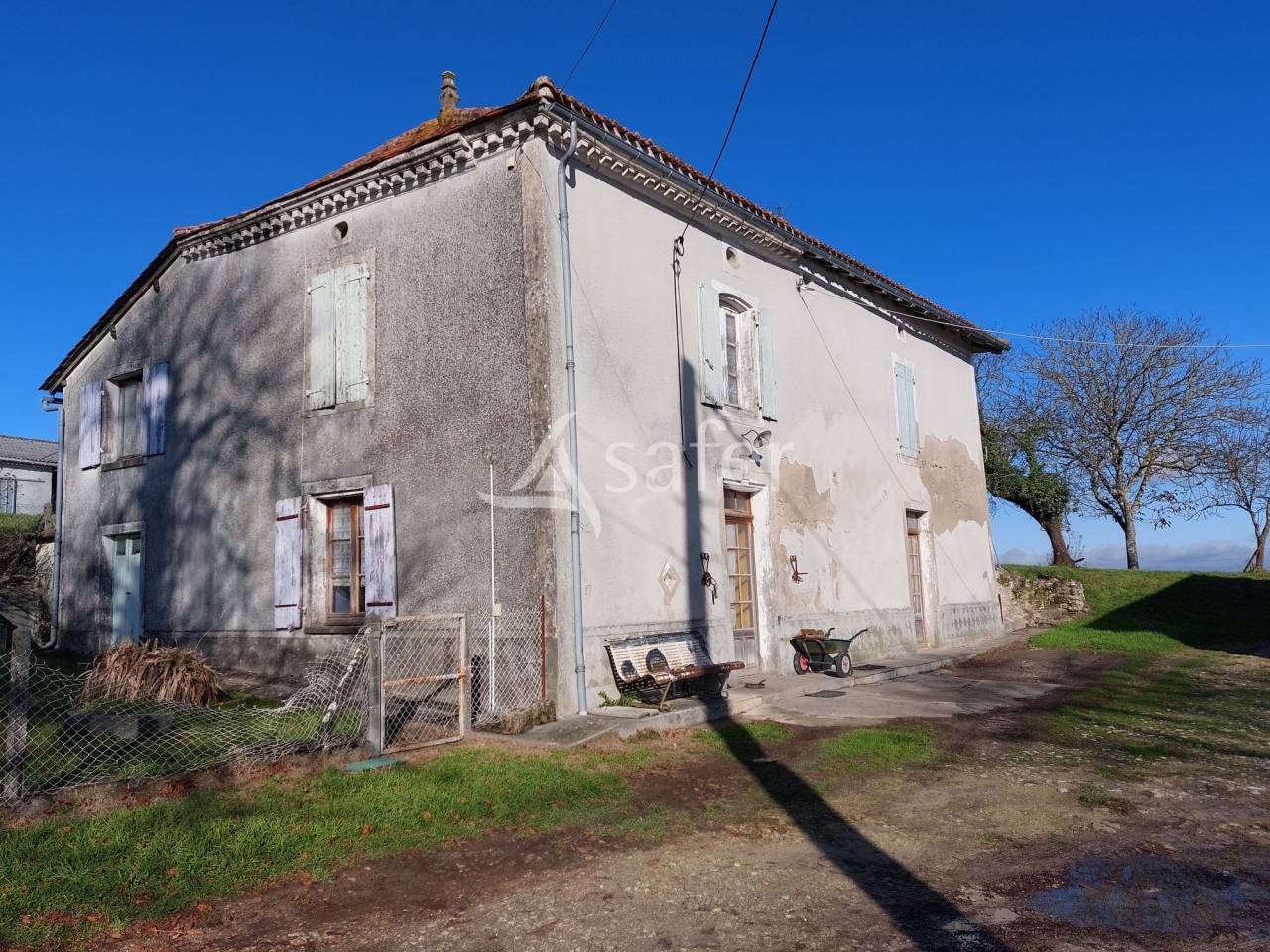 Sheep farm  Dordogne