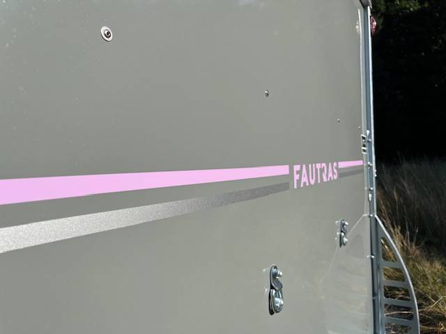 Horse trailer Fautras provan 2 Stalls 2026 New