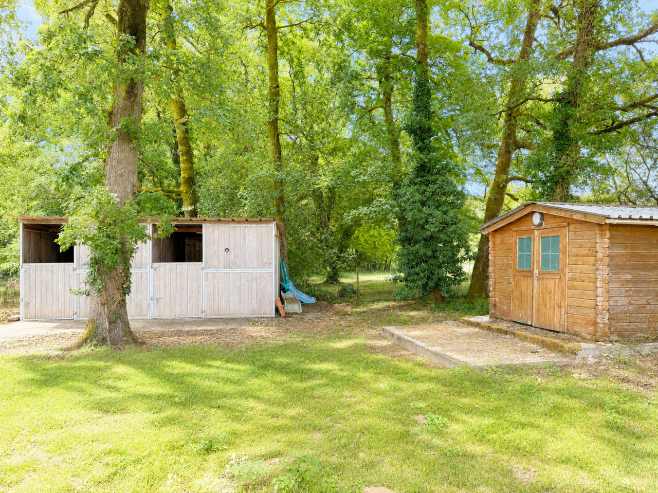 Equestrian property  Dordogne