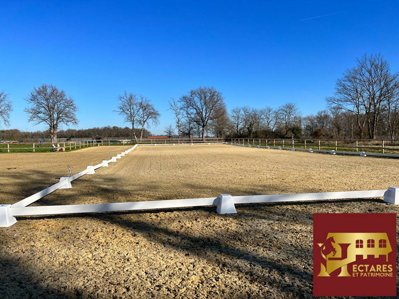 Livery yard  Gironde