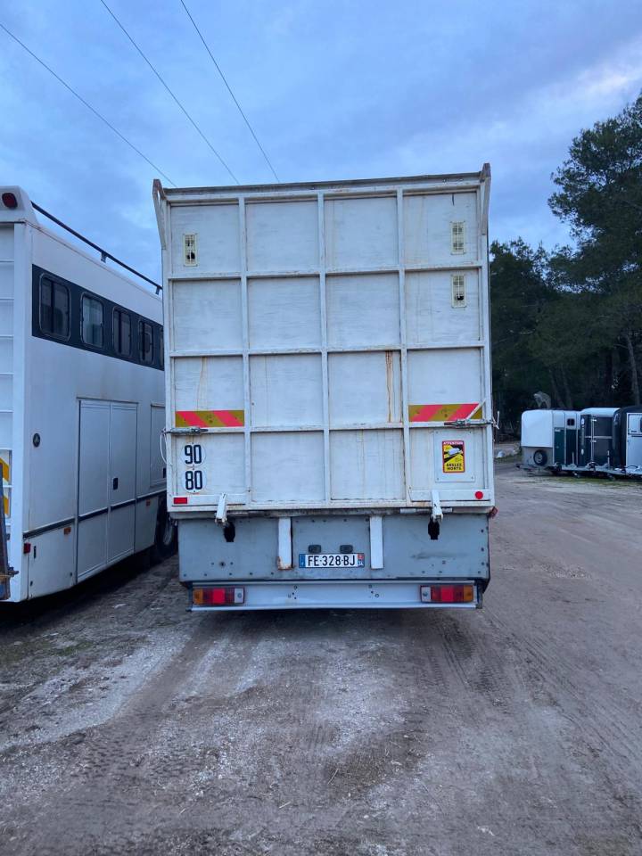 Horsebox NON-HGV Renault G230 1992 Used