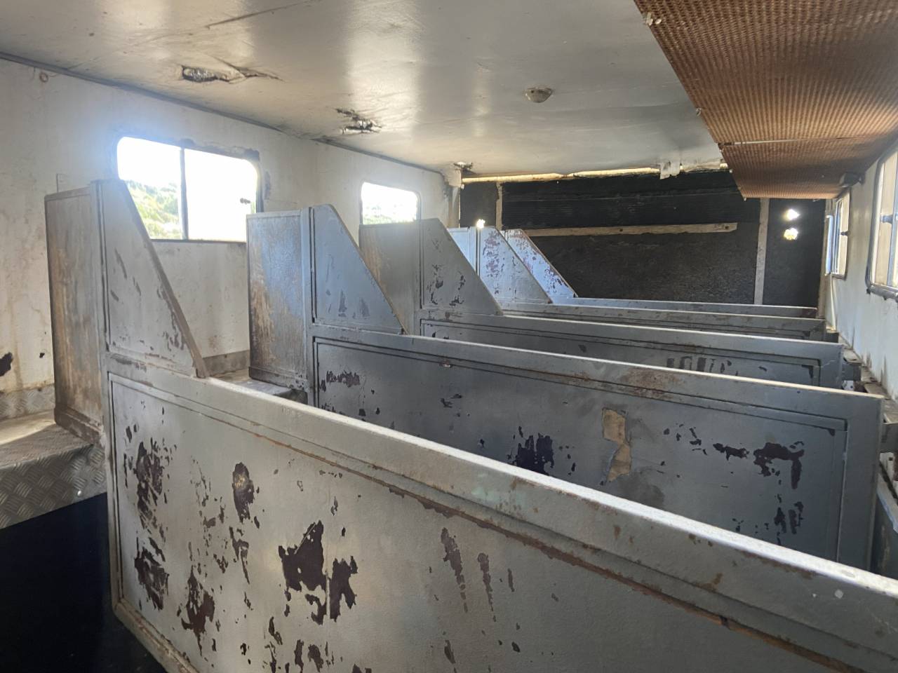 Horsebox NON-HGV Renault G230 1992 Used