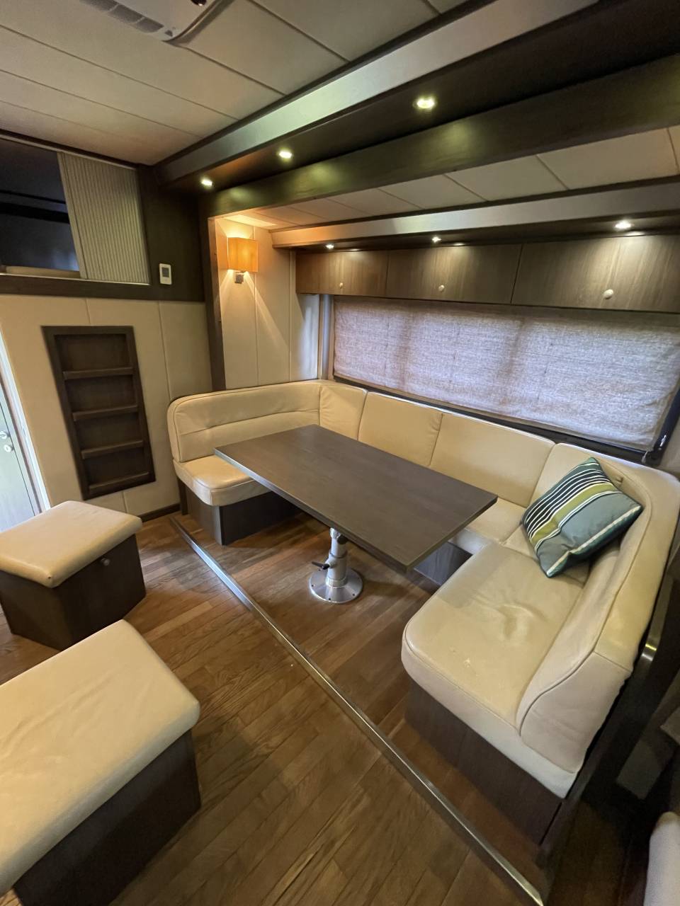 Horsebox NON-HGV Scania P380 2009 Used