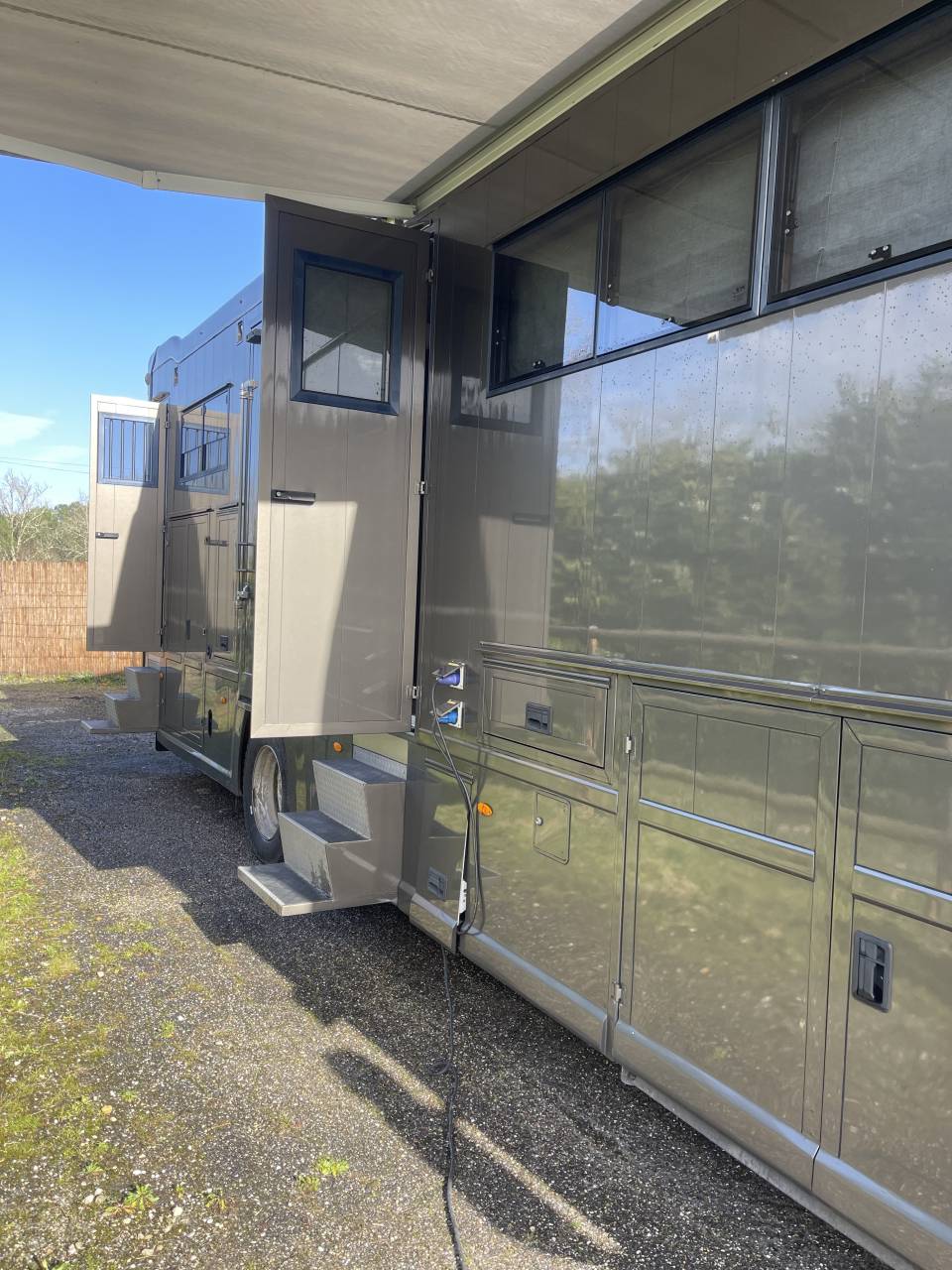 Horsebox NON-HGV Scania P380 2009 Used