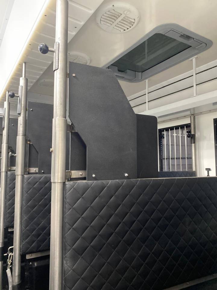 Horsebox NON-HGV Volvo fm 2012 Used