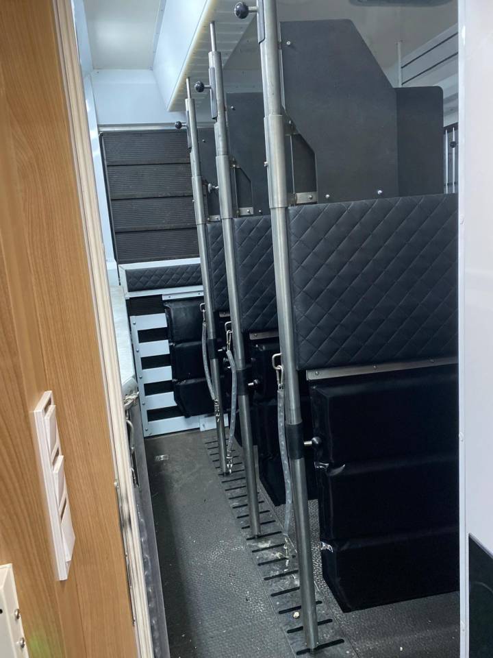 Horsebox NON-HGV Volvo fm 2012 Used