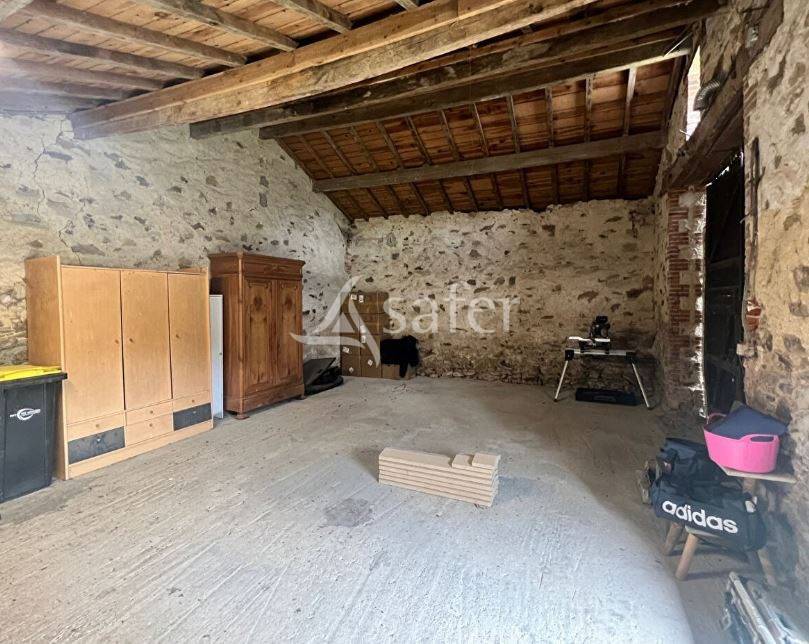 Other country property  Vend&eacute;e