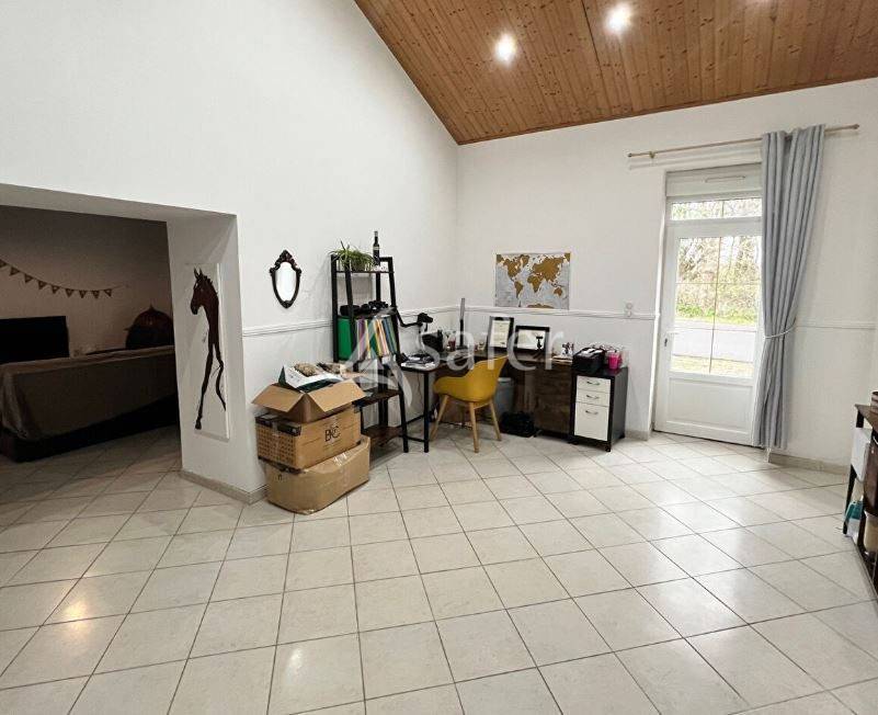 Other country property  Vend&eacute;e