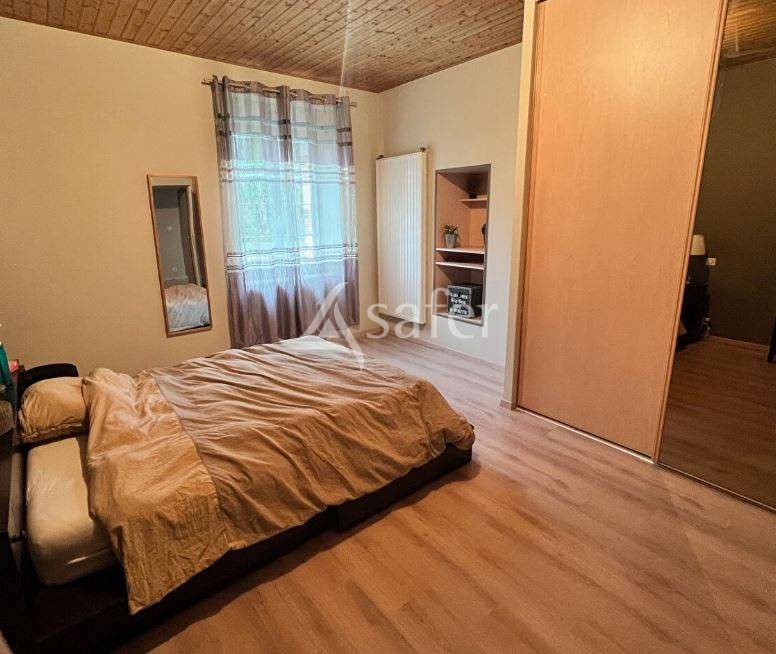 Other country property  Vend&eacute;e