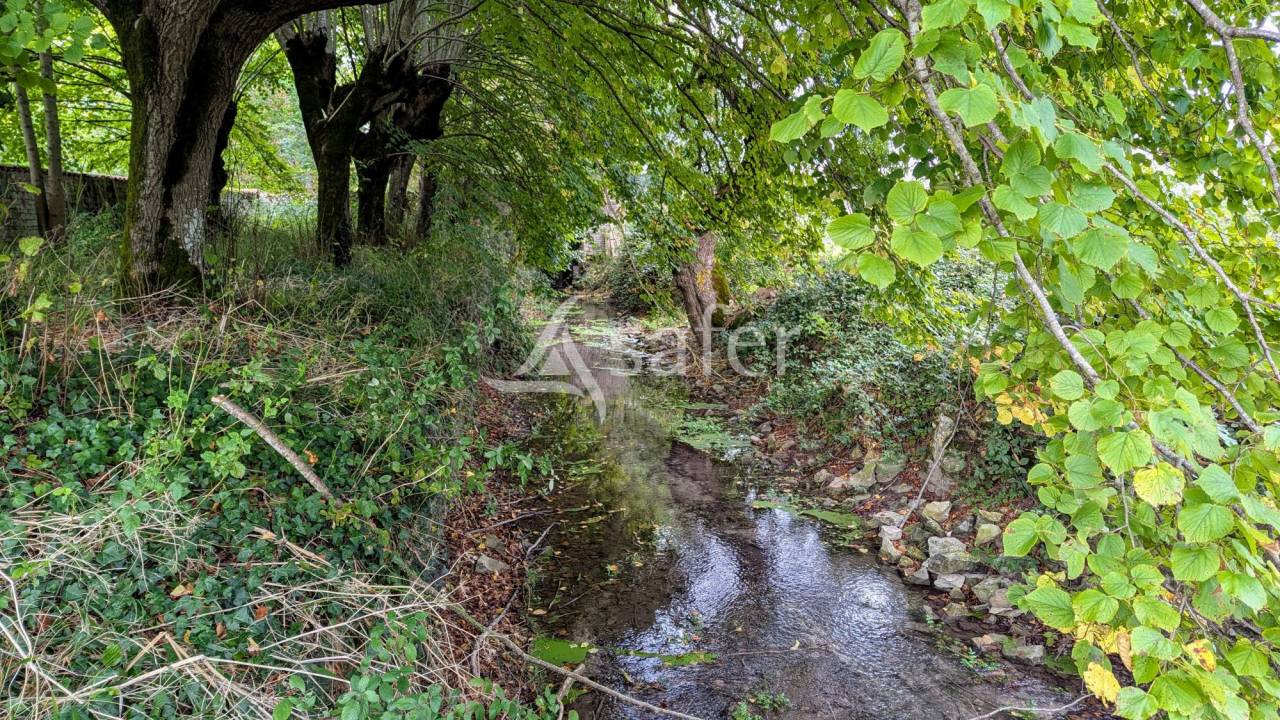 Other country property  Deux-S&egrave;vres